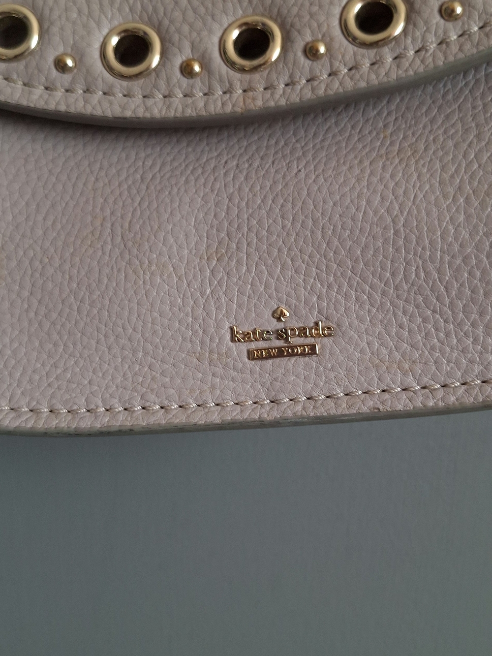 Kate Spade; Pebbled Leather Crossbody in Light Purple Blush with Gold Eyelets - Picture 3 of 5